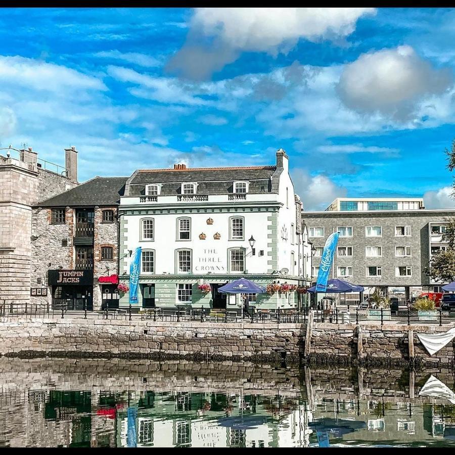 The Three Crowns B&B Plymouth Eksteriør billede